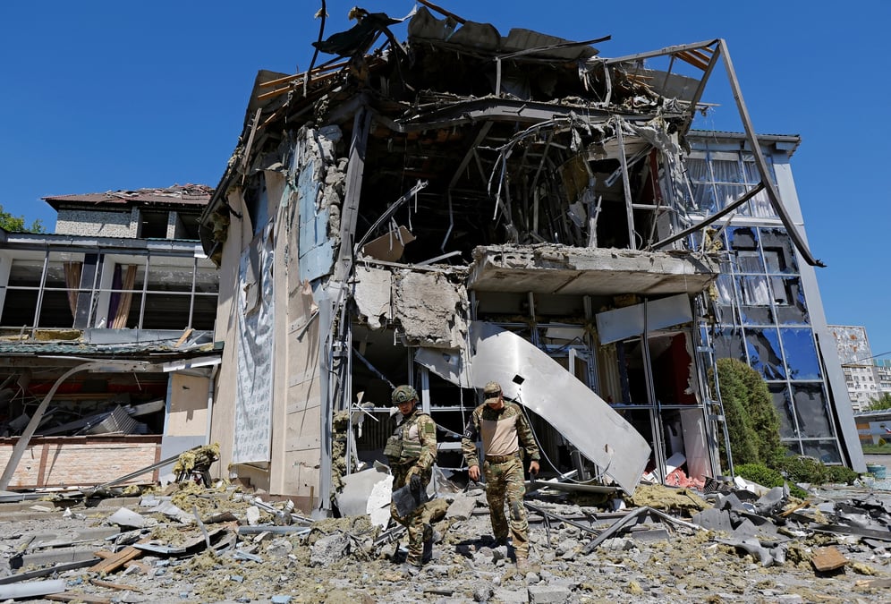 Site d'un recent bombardement a donetsk