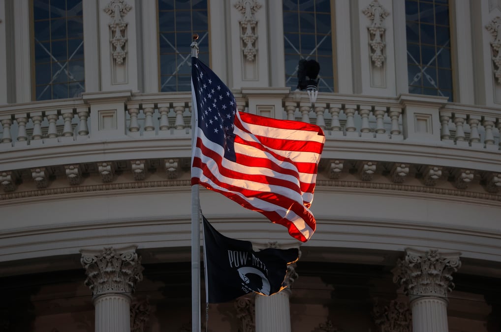 Les usa vont mettre sur liste noire des entreprises militaires birmanes