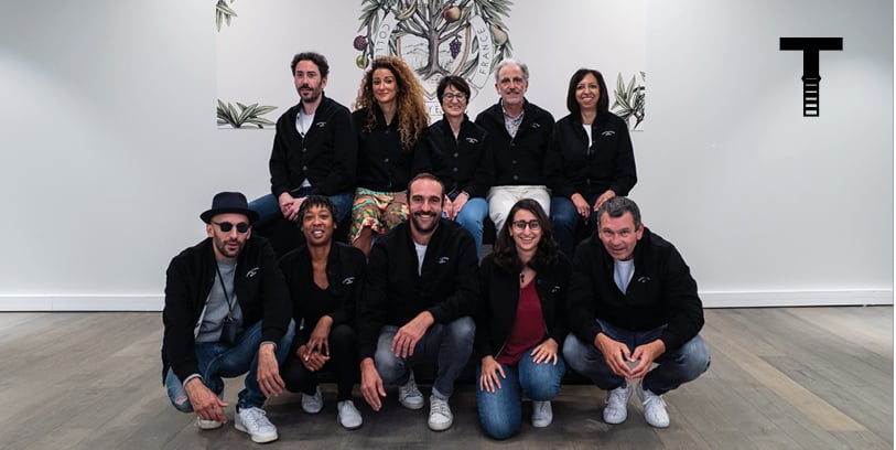 Parce qu’ils sont convaincus que « changer le monde ça s’apprend », les dix cofondateurs du Collège citoyen de France (Julien Neutres, Alice Zagury, Dominique Versini, Marc Berrebi, Maryline Gygax, JR, Tania de Montaigne, Édouard Bergeon, Léa Moukanas, Thierry Cotillard) ont décidé d’être des passeurs d’expériences et des facilitateurs pour celles et ceux qui n’oseraient pas se lancer dans la vie publique.