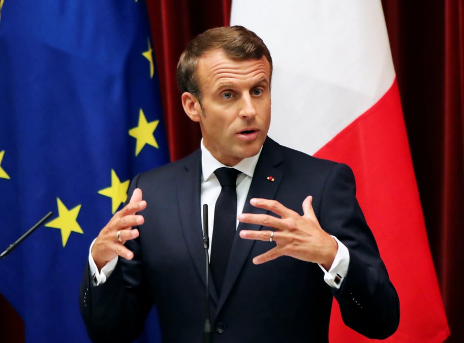 Pour macron, l'etat n'a pas a reduire sa part dans renault
