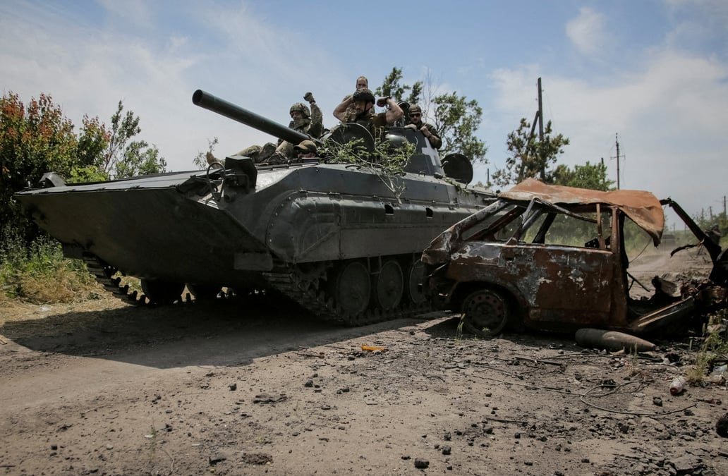 Un vehicule militaire ukrainien bmp-1, dans la region de donetsk