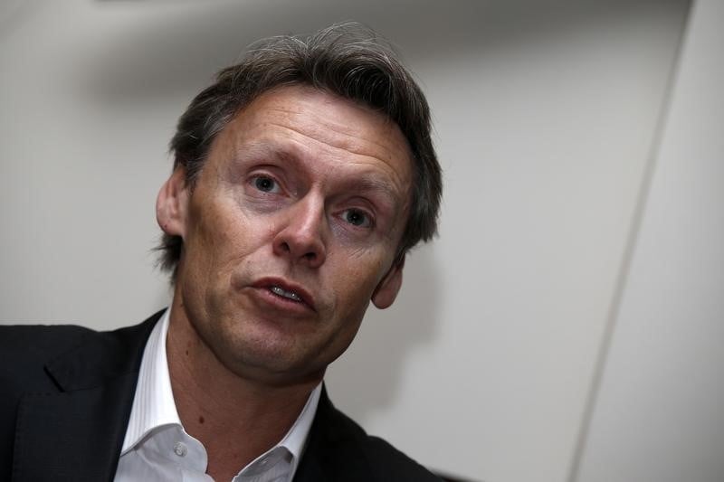 Kingfisher evoque des doutes sur le rachat de mr bricolage