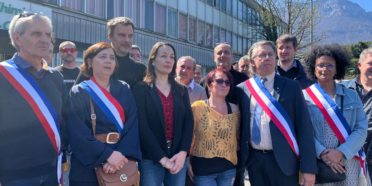 Les élus du territoire et salariés estiment en effet avoir été « lâchés » par l'Etat français, au coeur d'une bataille en faveur de la réindustrialisation et de la souveraineté hexagonale.