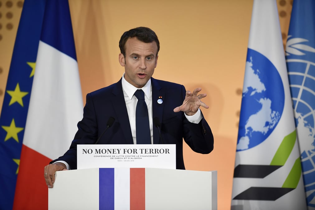 Macron salue une coalition de paris anti-financement du terrorisme