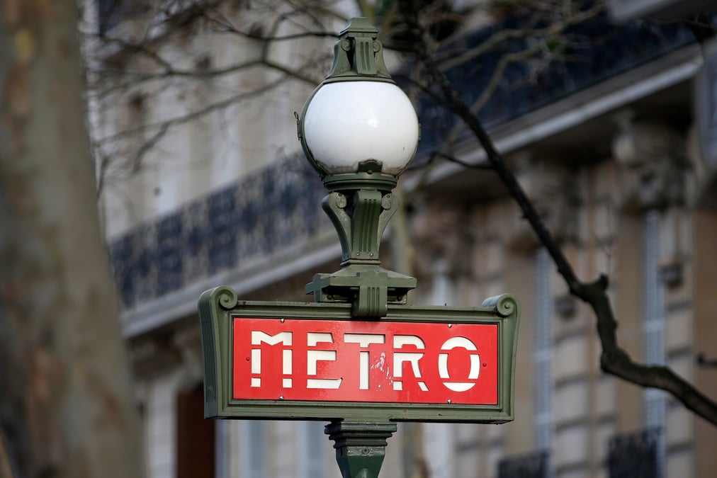 Un blesse grave dans le metro parisien, possible jet d'acide
