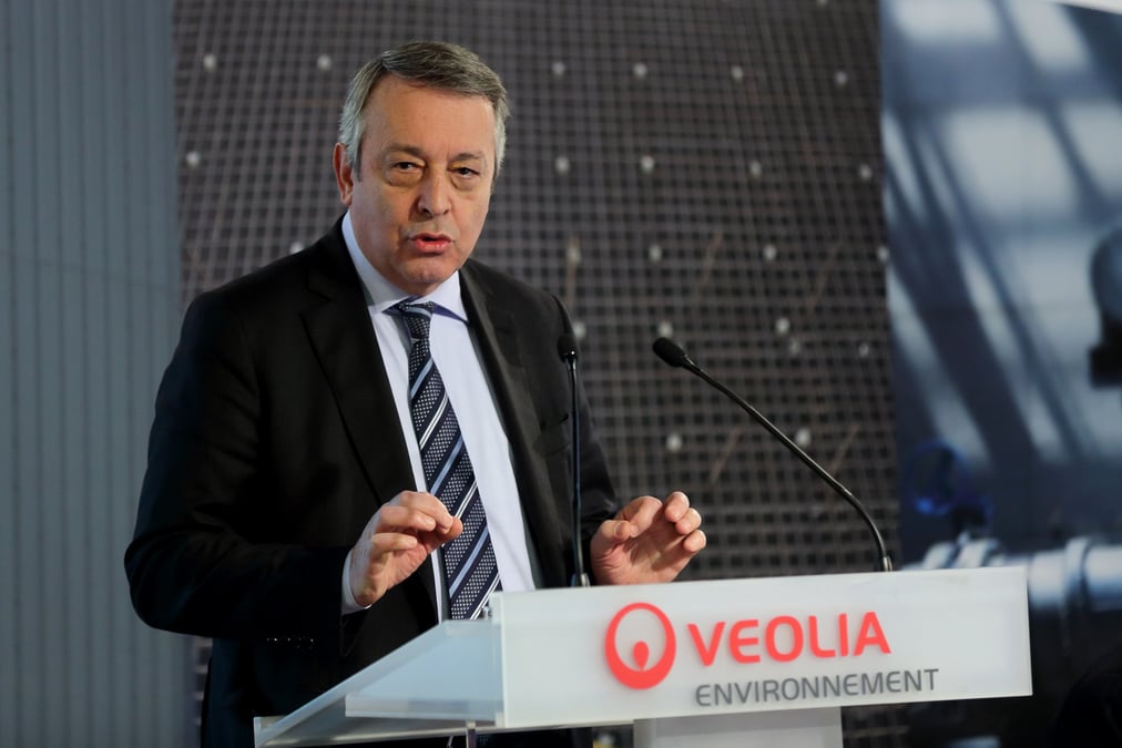 Veolia n'exclut pas de relever son offre sur suez, dit frerot