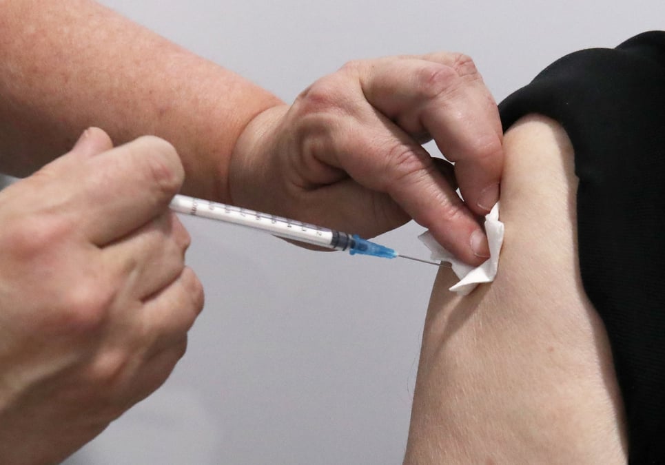 L'ue a exporte 37 millions de vaccins de plus que ses pays n'en ont recu, selon des sources