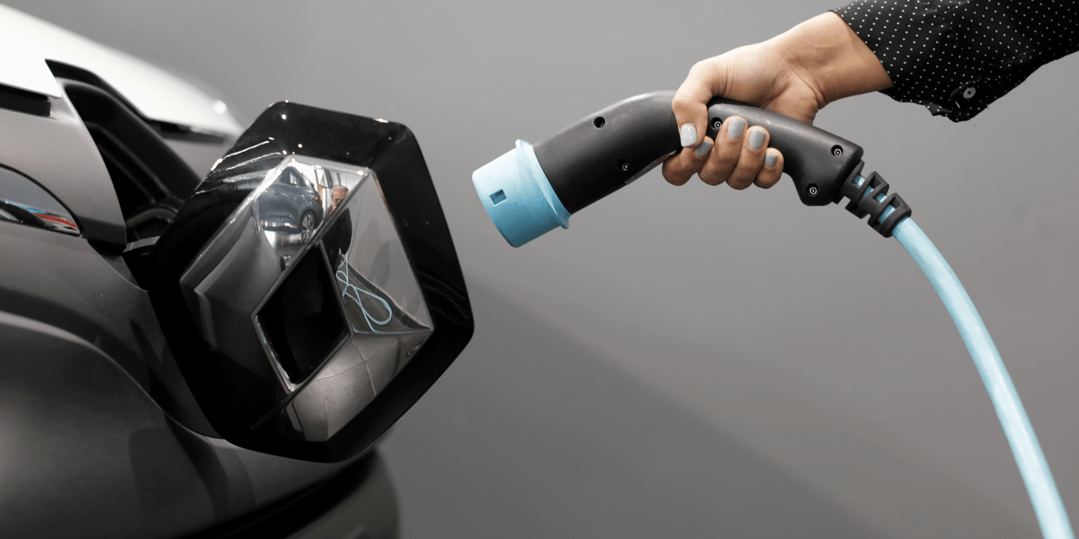 Renault annonce un objectif de 90% de vehicules electriques en 2030
