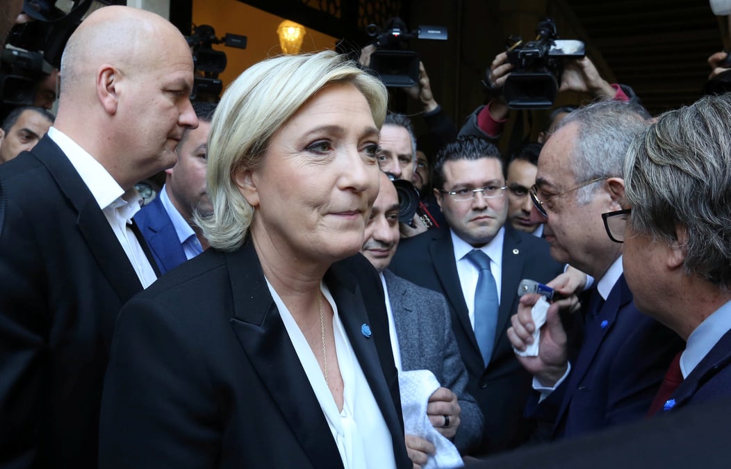 Rencontre annulee avec un mufti car le pen refuse de se voiler