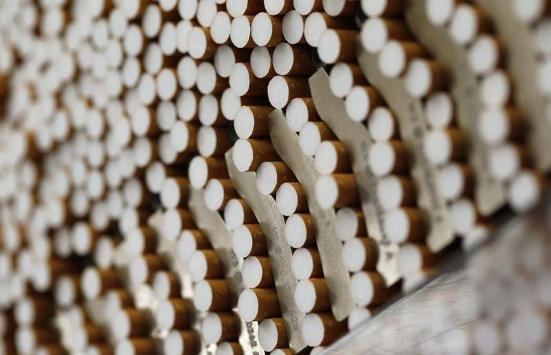 Les cigarettiers américains Reynolds et Lorillard discutent fusion