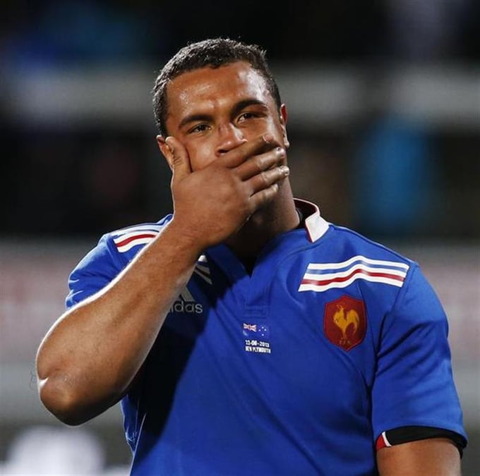 Six Nations: le capitaine Dusautoir et l'ailier Guitoune forfaits