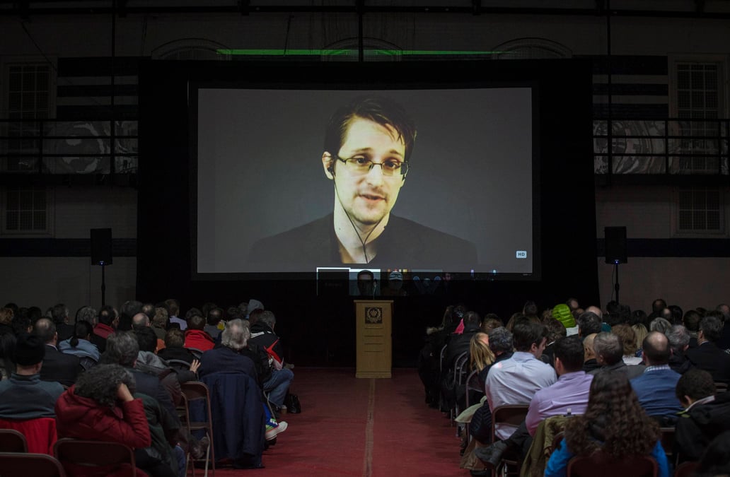 Snowden juge impossible en l'etat de rentrer dans son pays