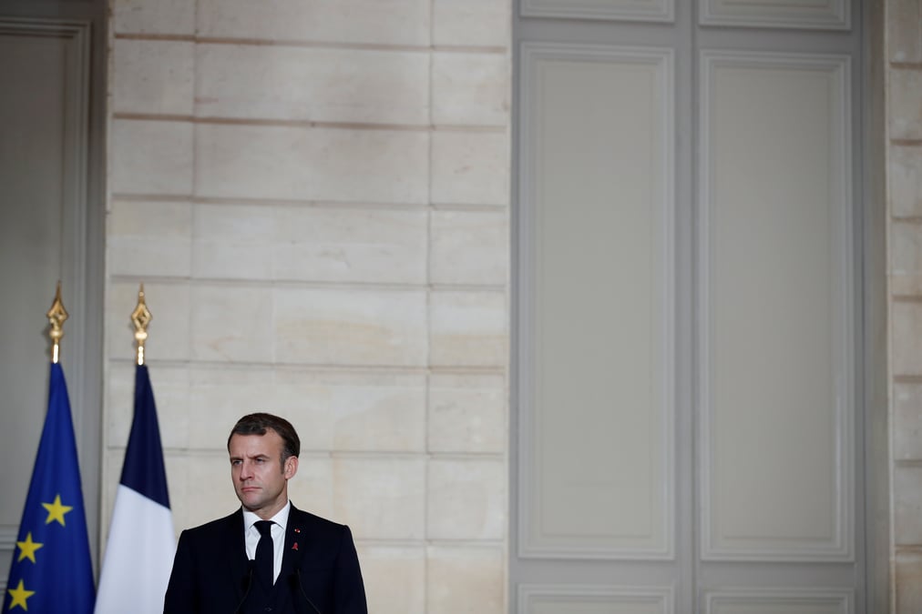 Macron annonce un deuil national mercredi pour giscard, qui a "change la france"