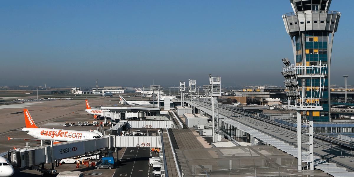 Le gouvernement mène une consultation publique sur un arrêté visant à protéger davantage les riverains de l'aéroport de Paris-Orly des nuisances sonores nocturnes.