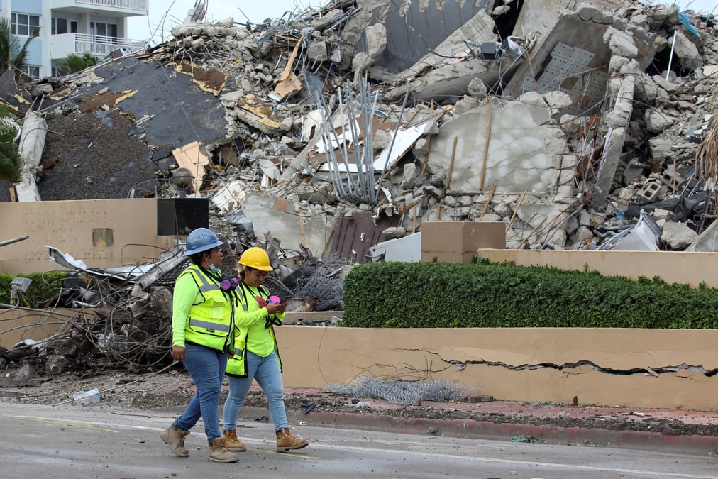 Etats-unis : arret des recherches apres l'effondrement de l'immeuble de miami