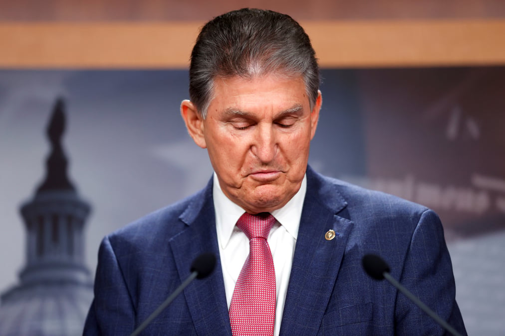Etats-unis: manchin pourrait retarder le plan de $1.750 mds de biden, selon axios