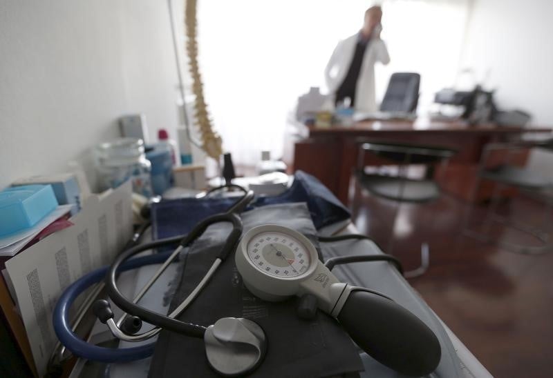 Les medecins appeles a faire greve a partir de samedi