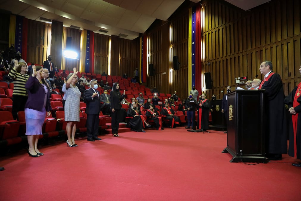 Le venezuela nomme de nouveaux membres a la commission electorale