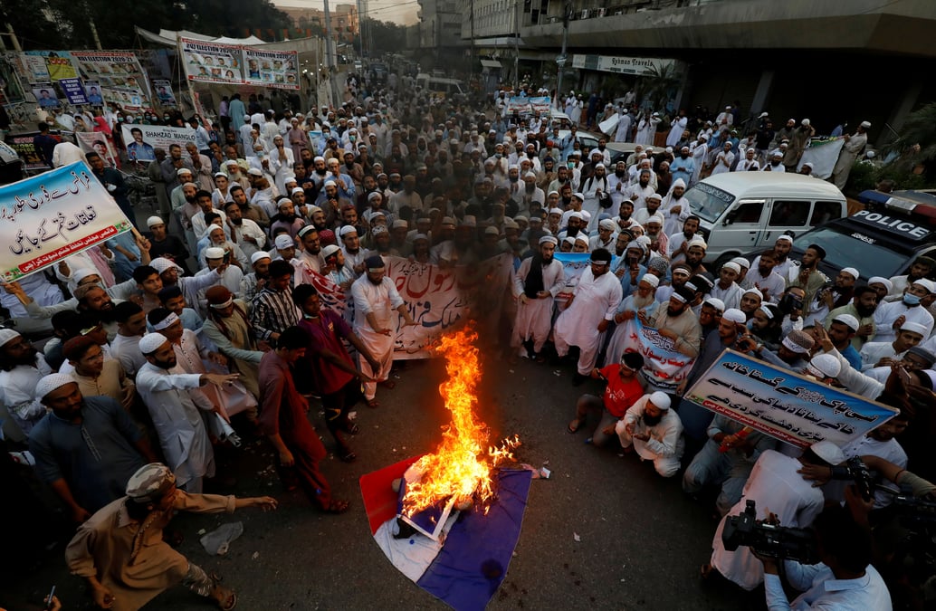 Caricatures de mahomet: appel a l'arret des manifestations au pakistan