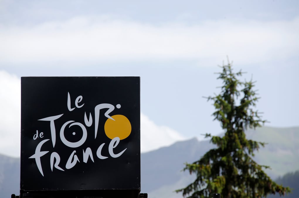 Tour de france: perquisition de la police a l'hotel de l'equipe bahrain-victorious