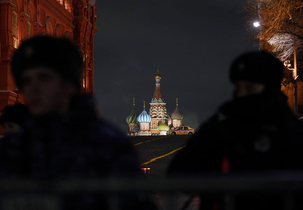 Des agents de la force publique russe sur la place rouge