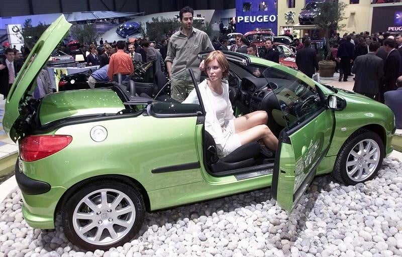 Passe de mode, le petit cabriolet sera le grand absent du salon de geneve