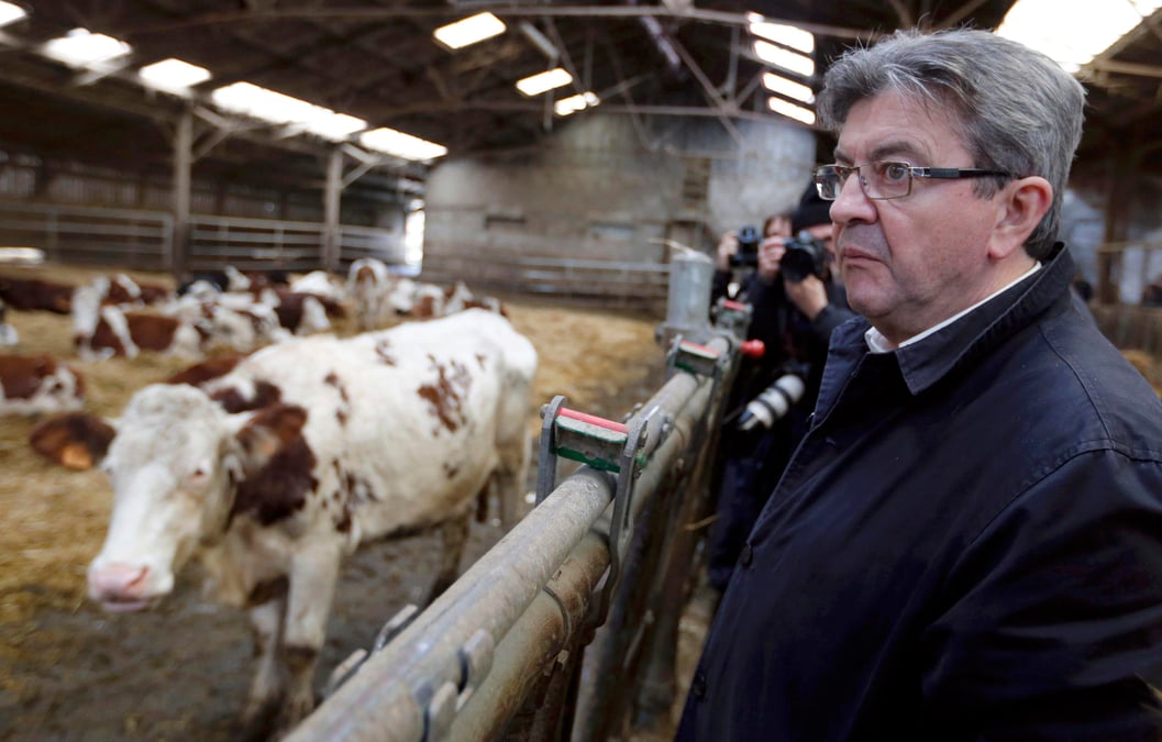 Melenchon dit avoir reuni 500 parrainages