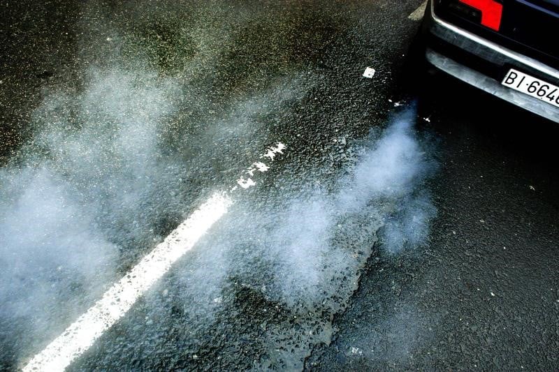 L'ue veut une reduction de 30% des emissions auto d'ici 2030
