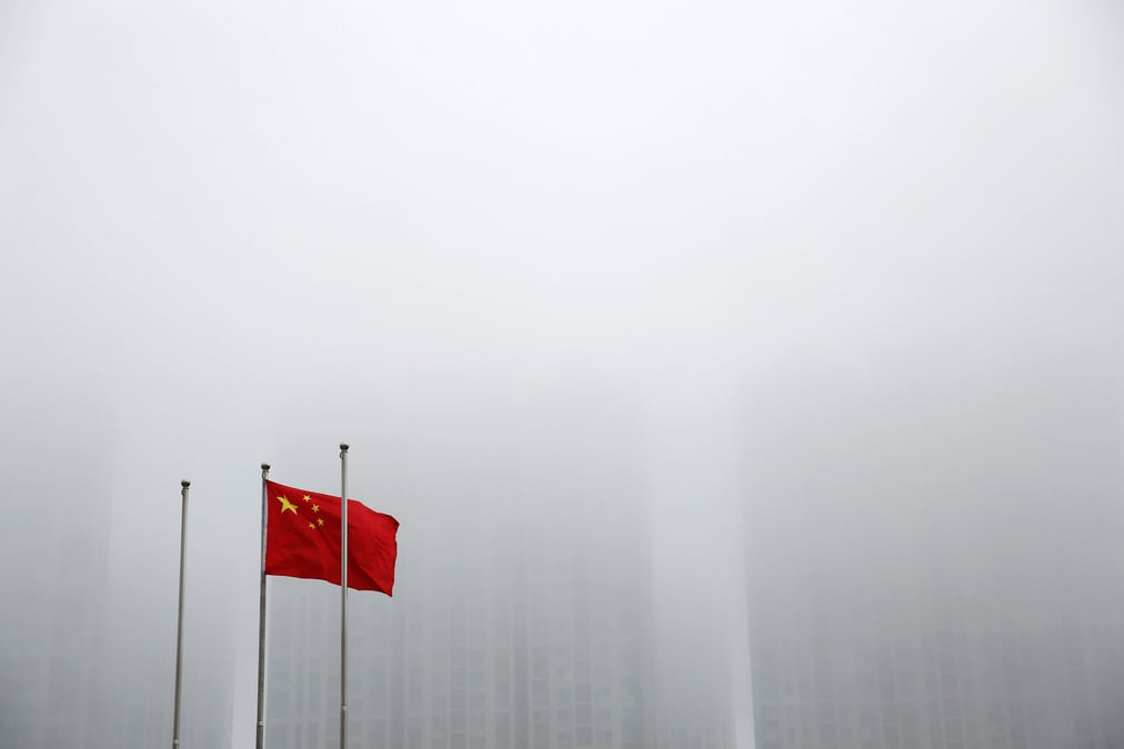 La chine accuse l'ue et londres d'hypocrisie