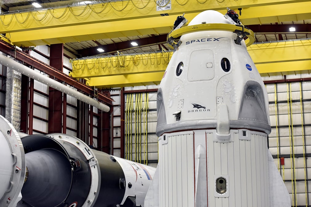 La nasa autorise un vol d'essai de la capsule de spacex vers l'iss