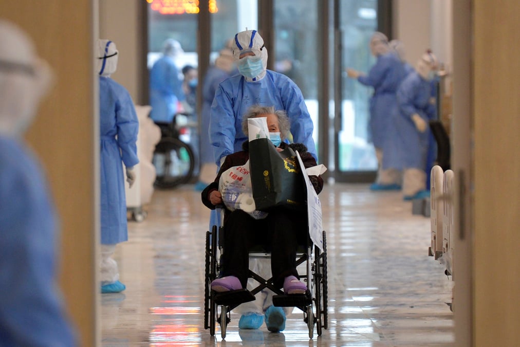 Chine: le personnel de sante particulierement touche par le coronavirus