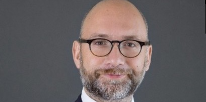 "La médecine de Force est la raison d'être du Service de santé des armées (SSA). En plus de l'Opération Résilience, le SSA soutient les Armées dans les opérations Barkhane, Chammal mais aussi celles sous mandat européen et onusien". (Alexandre Papaemmanuel)