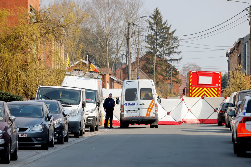 Belgique: un vehicule percute la foule, quatre morts
