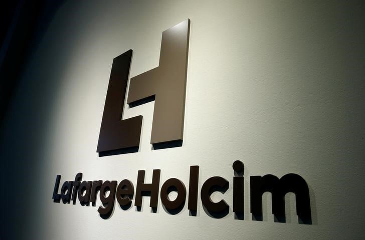 Lafargeholcim reduit la taille de son comite executif
