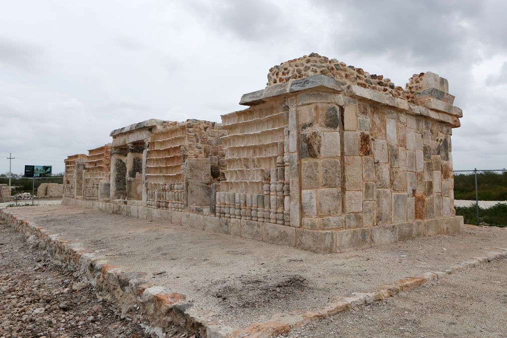 Mexique: les vestiges d'une cite maya decouverts sur un chantier de construction