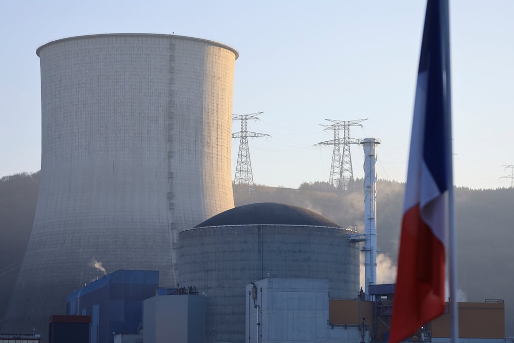 Vue sur la centrale nucleaire edf a chooz