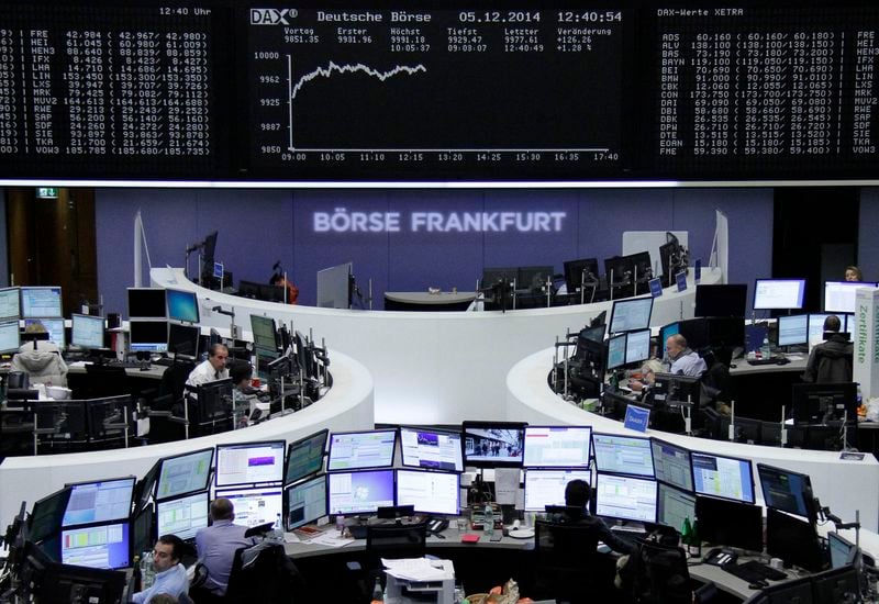 Les Bourses européennes accentuent leurs pertes à la mi-séance