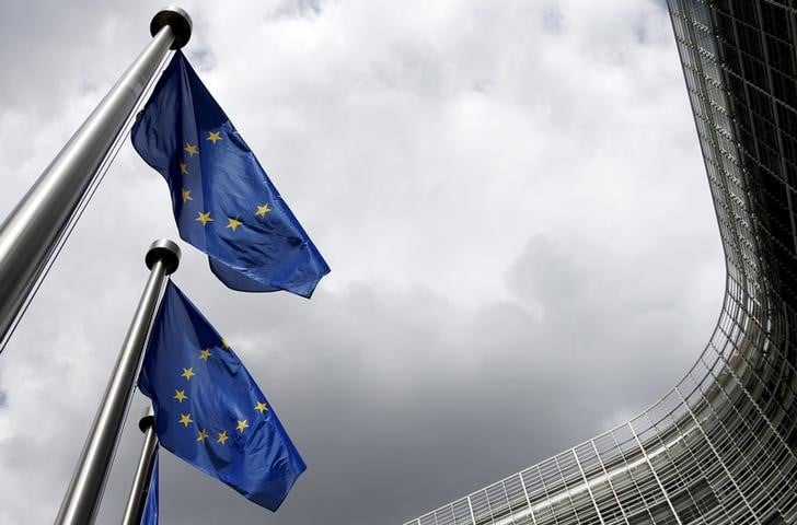L'union europeenne tente de sortir de l'impasse sur les refugies