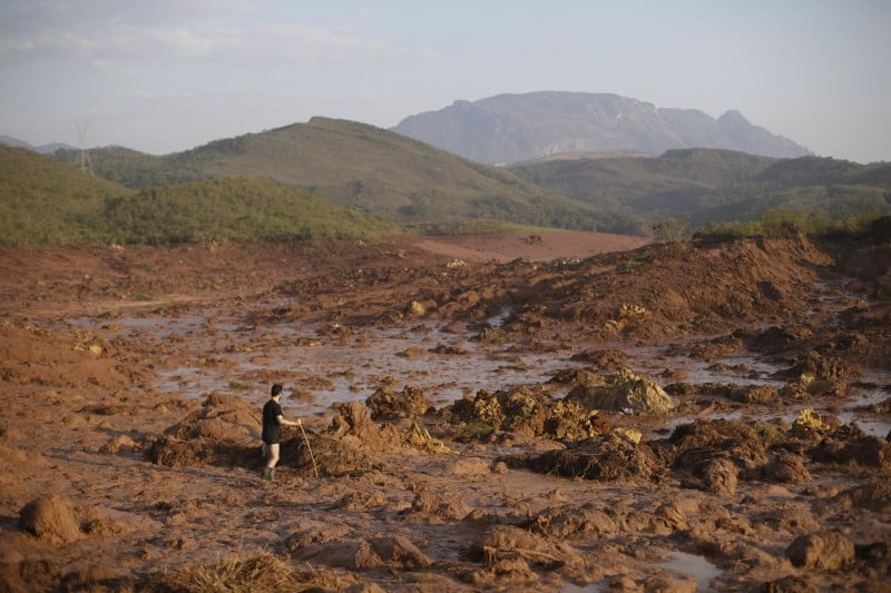 Rupture d'un barrage minier au bresil