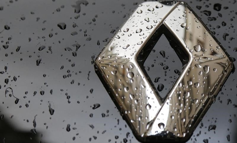 Renault a suivre a paris et en europe