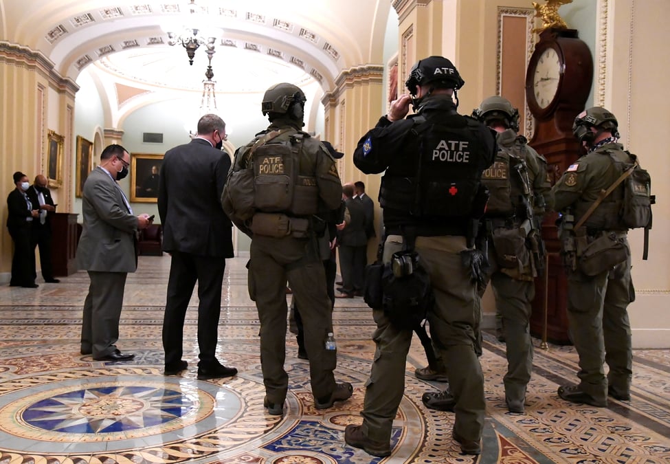Usa: la police du capitole a minimise les risques d'emeute, affirment des elus du congres