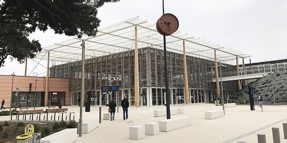 Gare TGV Nîmes Pont-du-Gard