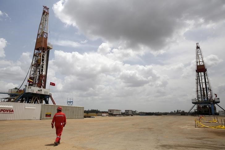 Selon une enquete reuters, la production de brut de l'opep est au plus haut depuis 2012