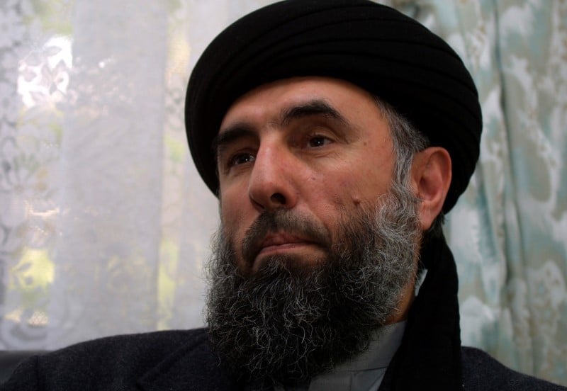 Possible accord de paix en afghanistan avec un puissant seigneur de guerre