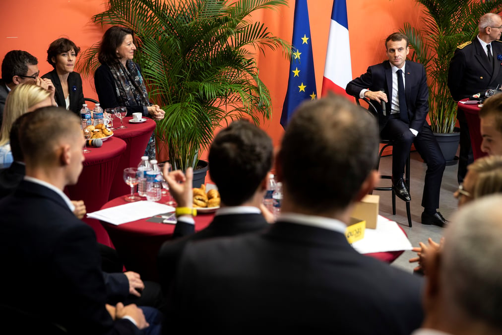 Macron confirme vouloir le bonus-malus sur les contrats courts