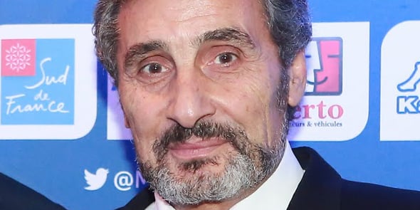 Le chef d'entreprise Mohed Altrad ré-engage son groupe éponyme dans le sponsoring maillot des équipes de France de rugby.