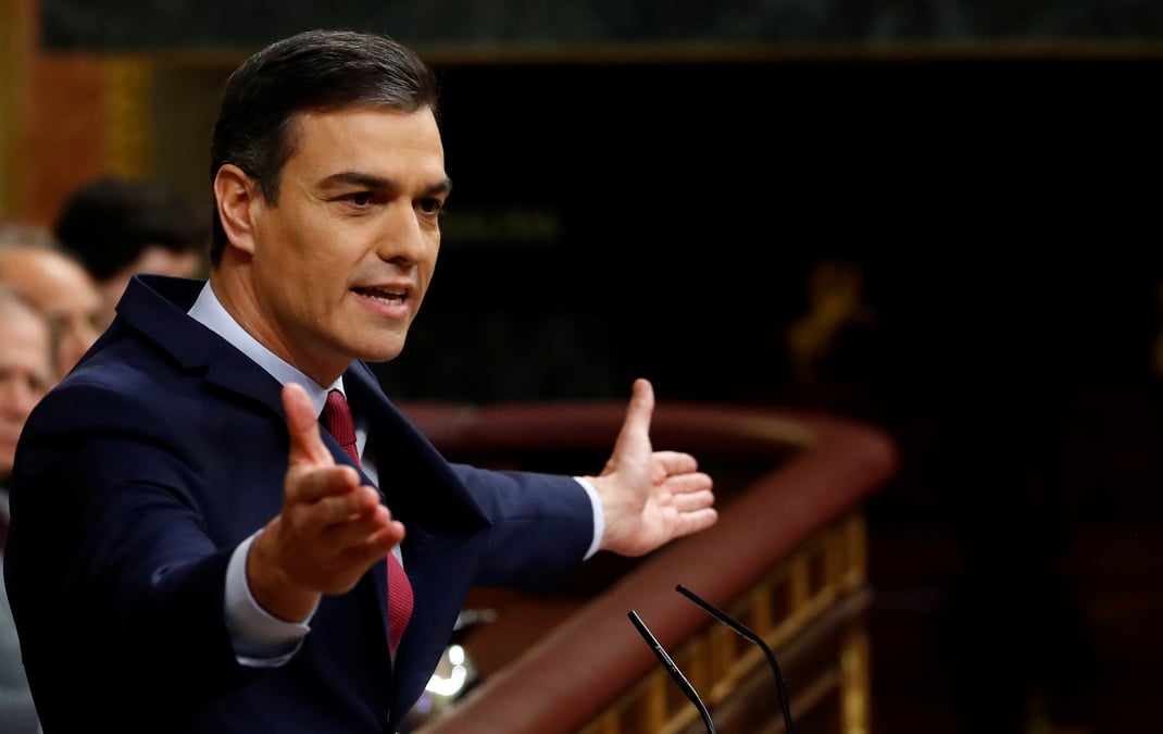Espagne: pedro sanchez investi de justesse par le parlement