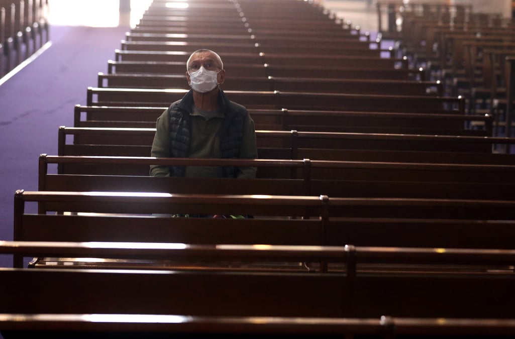 Coronavirus: la france permet la reprise des rassemblements religieux