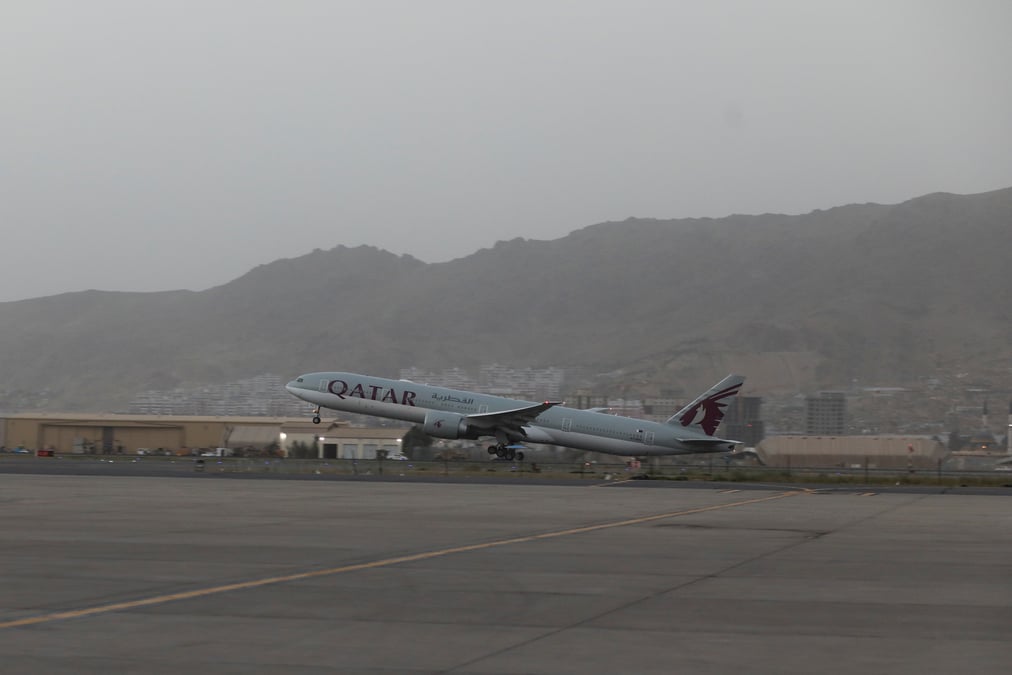 Nouvel vol d'evacuation d'afghanistan vers le qatar, des francais a bord