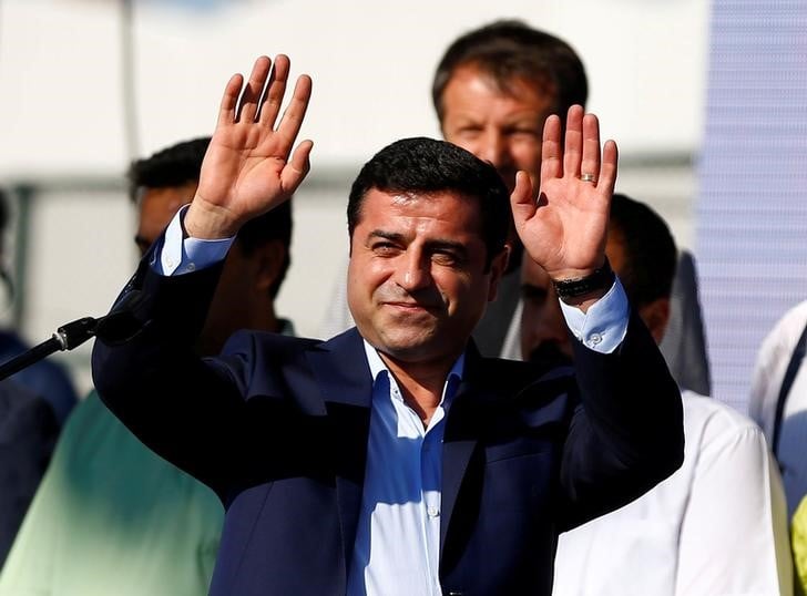 Le proces du dirigeant pro-kurde demirtas s'ouvre en turquie